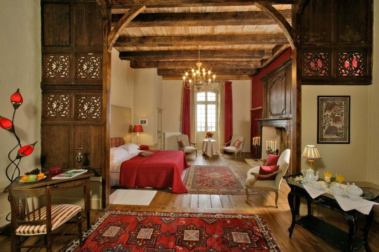 Le Prieure Du Chateau De Biron Biron  Exterior foto